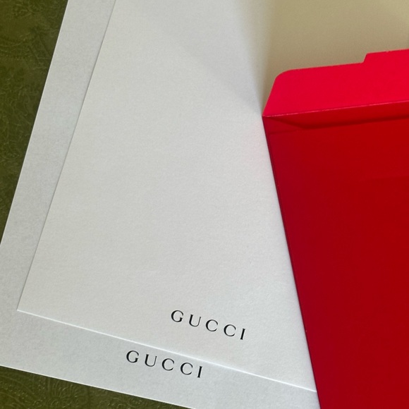 Red GUCCI Money Envelope with Note Paper!! - Picture 4 of 8